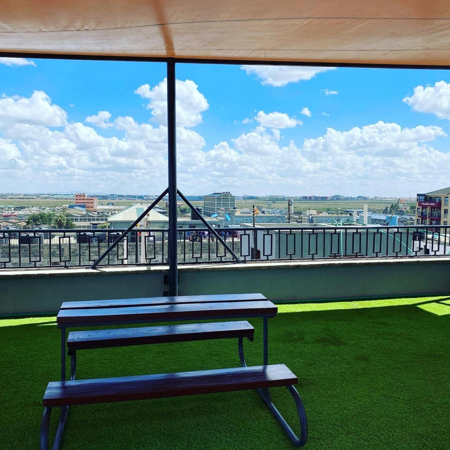 나이로비 Lovely & Cozy Compact Studio Near Airport With Rooftop View 아파트 외부 사진